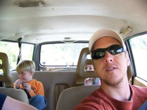 volcan-irazu-076 Heading out in the Swedish Mobile