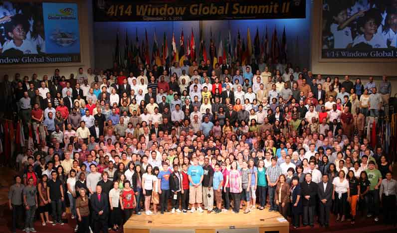 4-14-Window-Global-Summit-II-Group-Picture-796px-crop